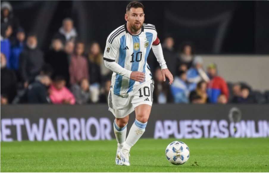 Messi đã được thay ra khỏi sân cuối hiệp 2 do vấn đề thể lực